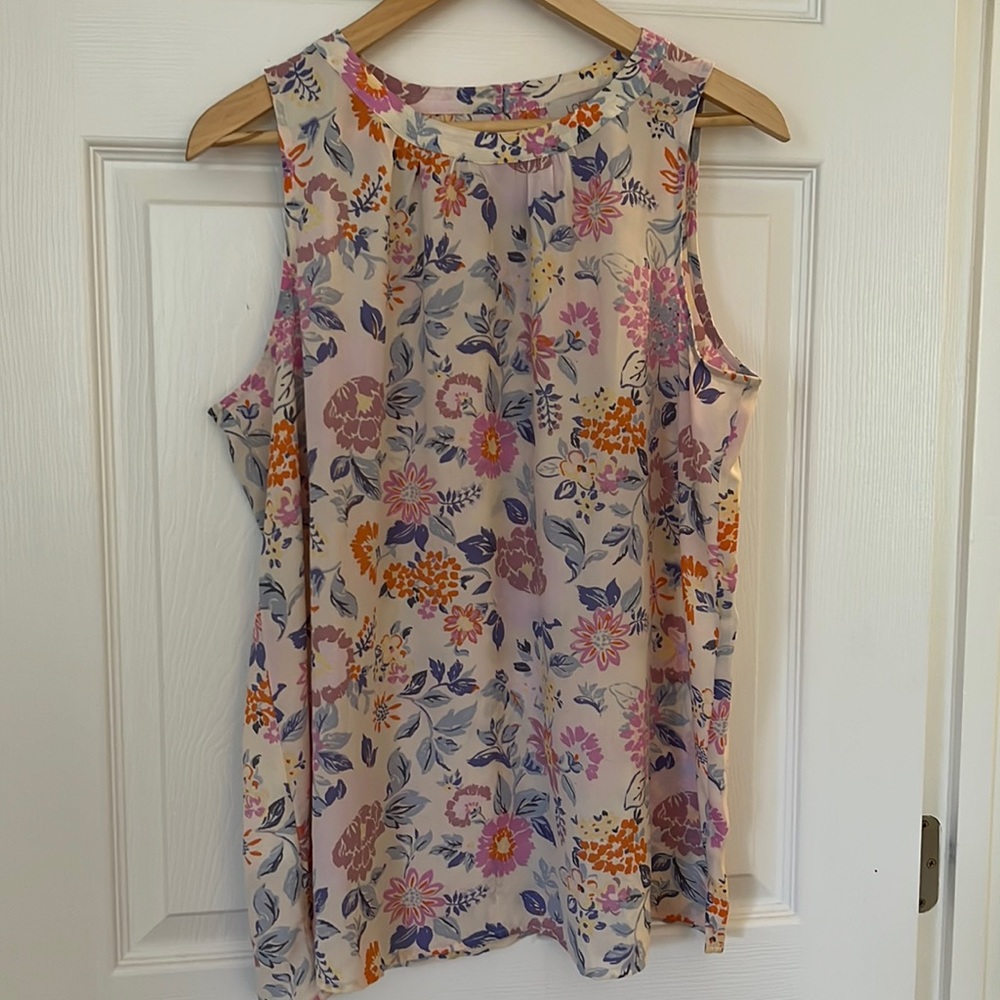 Loft Outlet shell, white, purple, yellow, orange, pink, L